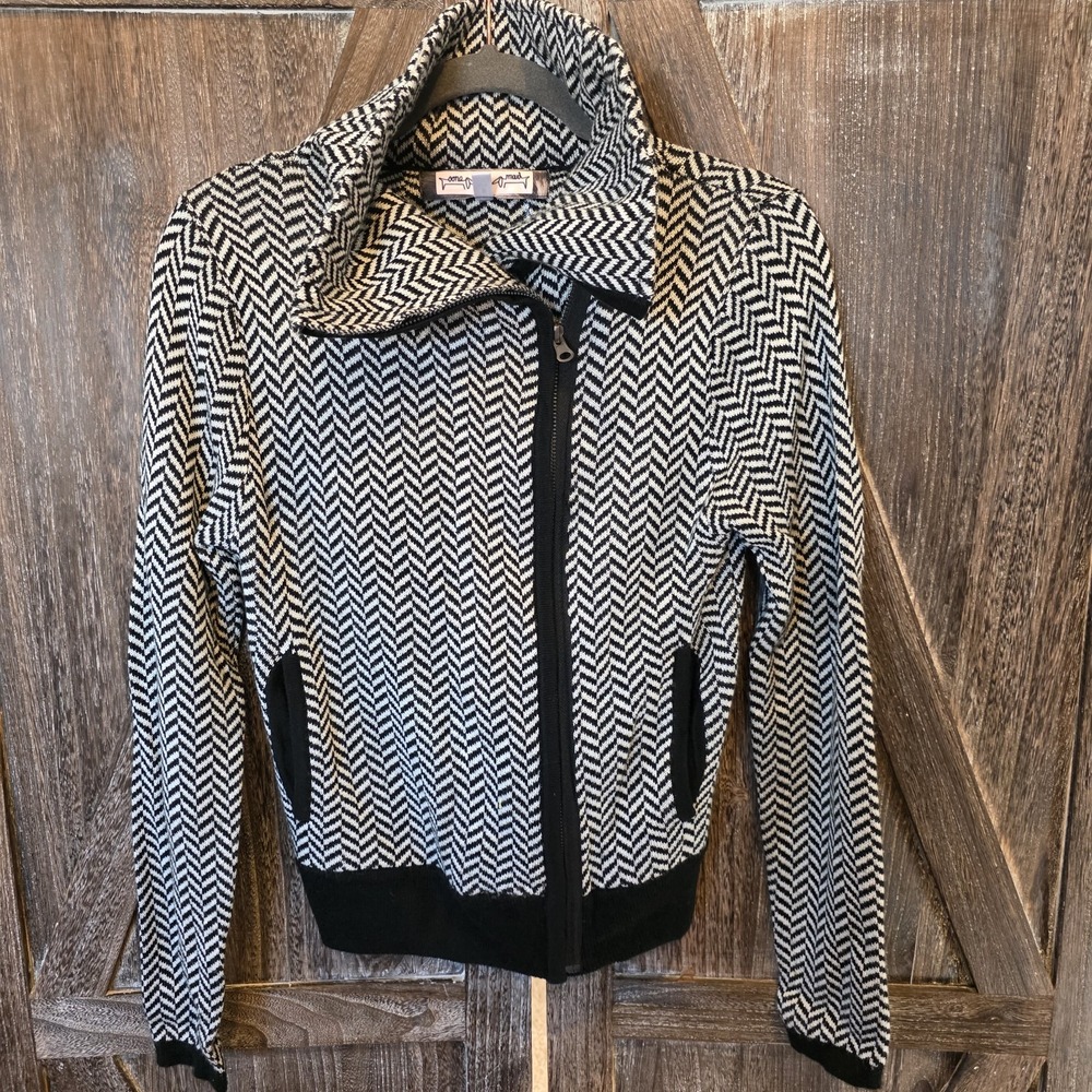 Oona & Maud Anthropologie Sweater Women's Size‎ Small Black & White Herringbone